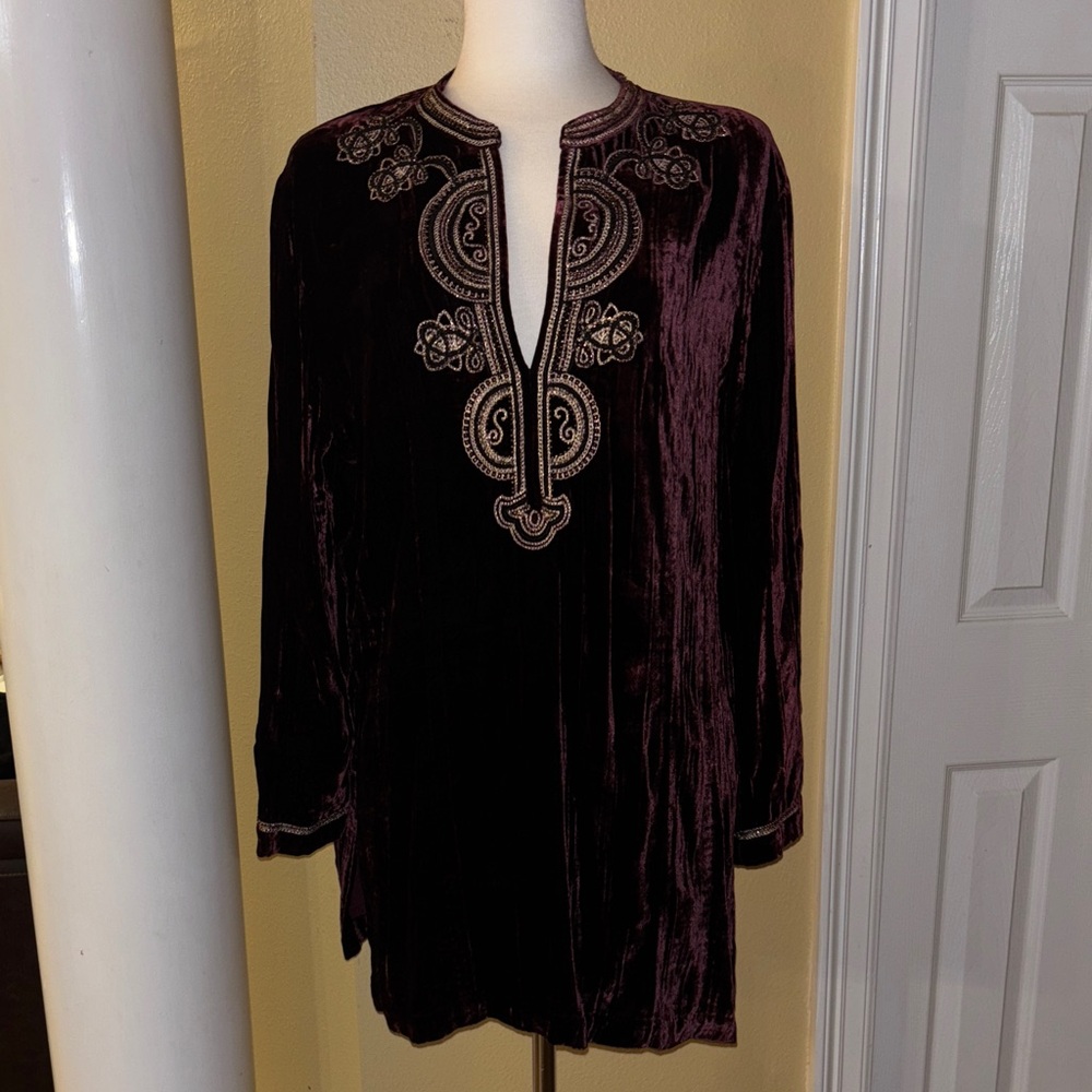 Embroidered & Beaded Velvet Tunic Top - maroon GUC